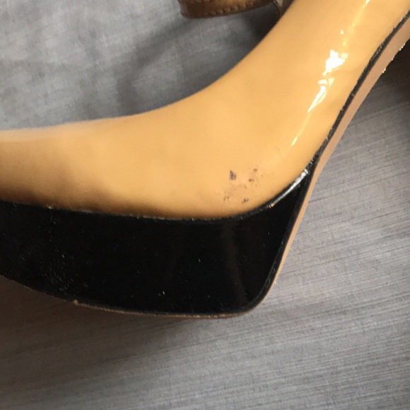 Vincent Camuto tan/black Mary Janes 7.5 - Picture 6 of 7